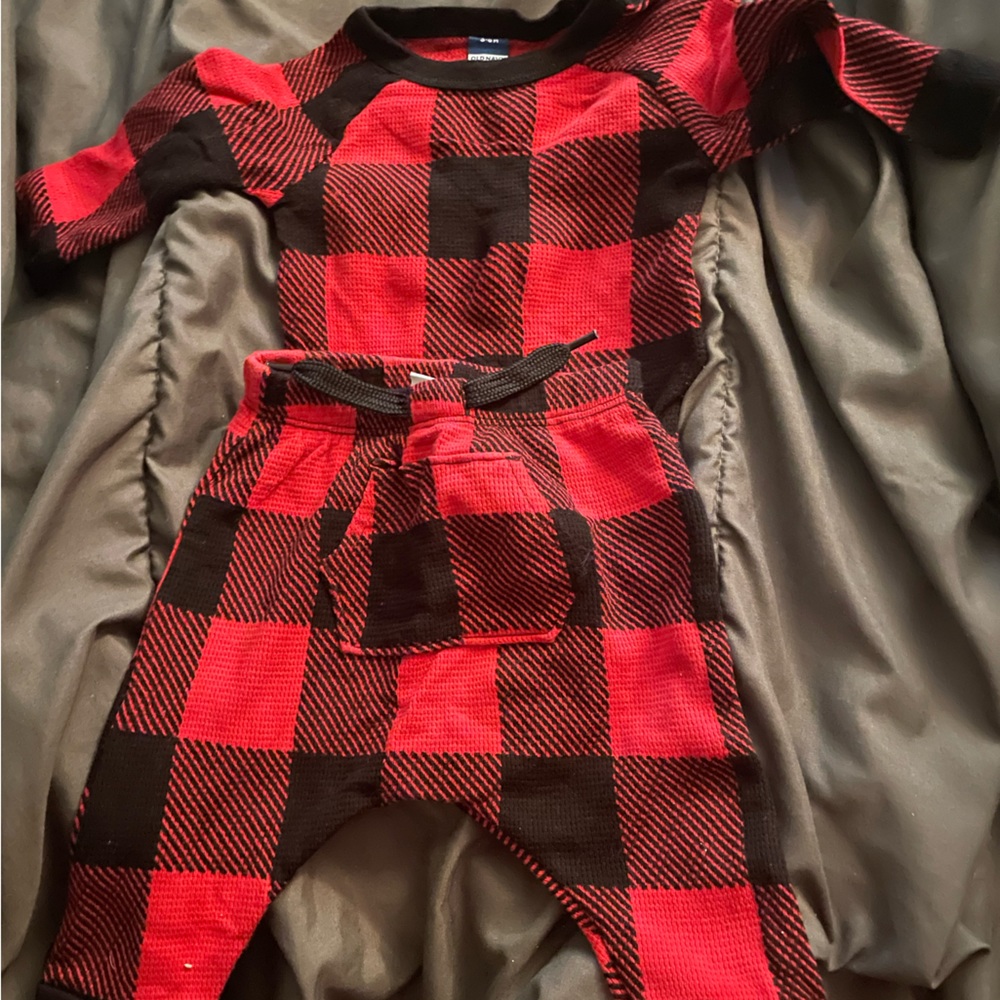 Old navy 3-6 months plaid outfit sets